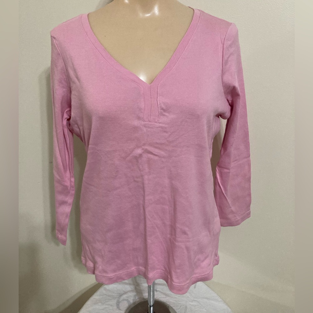 Classic V-Neck Women's 3/4 Sleeve Top in Pink
Item# TSct31
